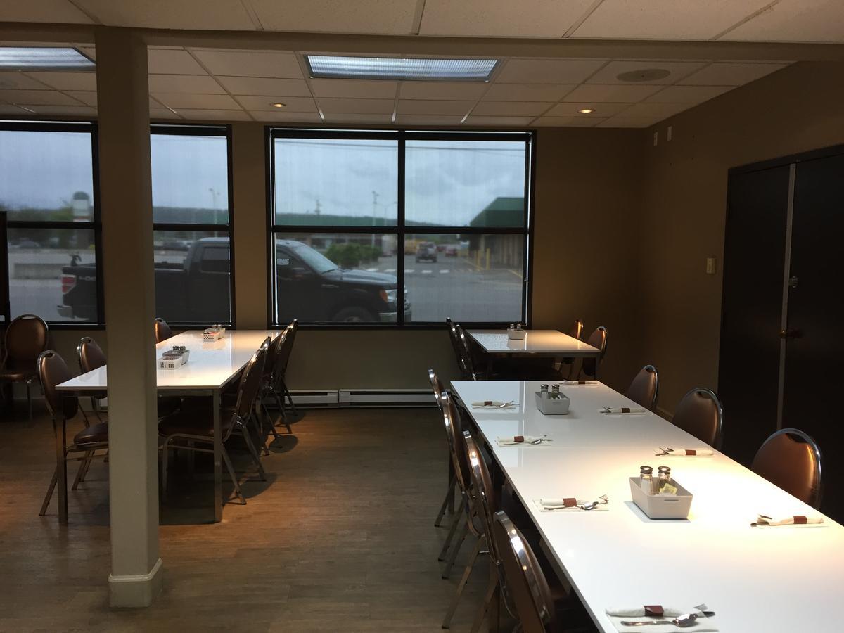 Bear Country Inn 特雷斯 外观 照片
