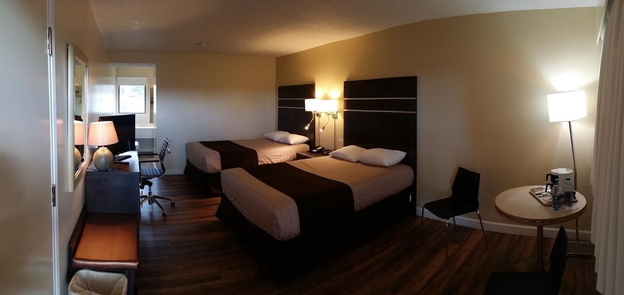 Bear Country Inn 特雷斯 外观 照片